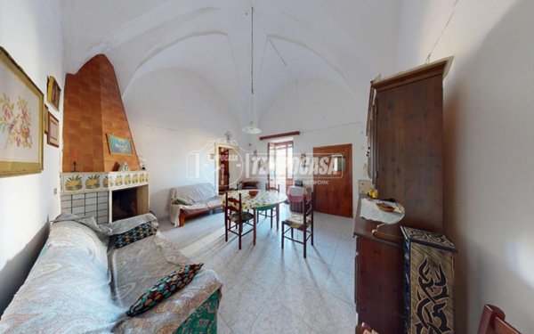 casa indipendente in vendita a Santa Cesarea Terme in zona Cerfignano