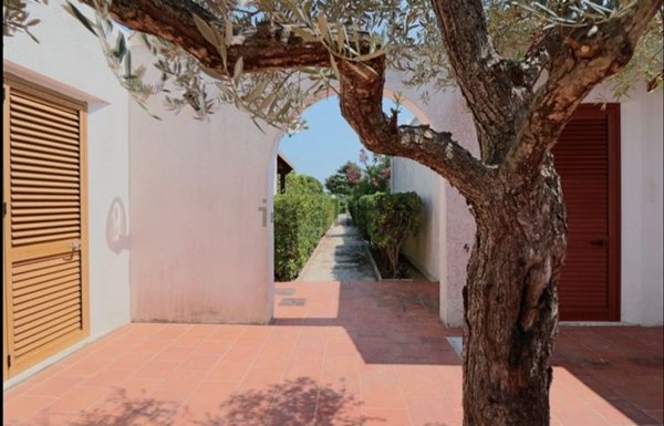 casa indipendente in vendita a Santa Cesarea Terme