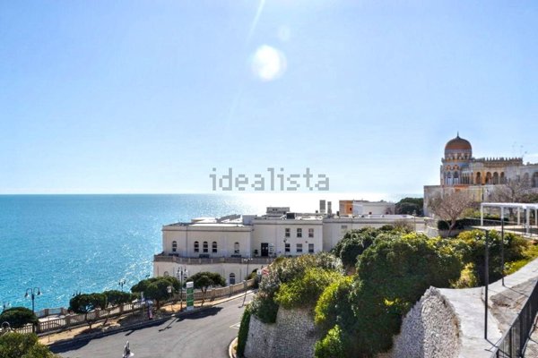 casa indipendente in vendita a Santa Cesarea Terme