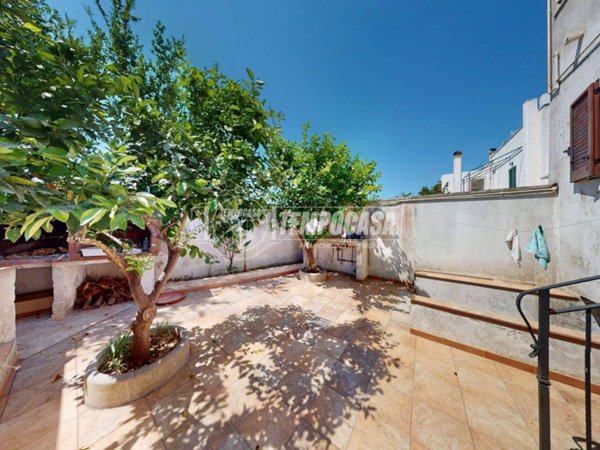 casa indipendente in vendita a Santa Cesarea Terme in zona Vitigliano