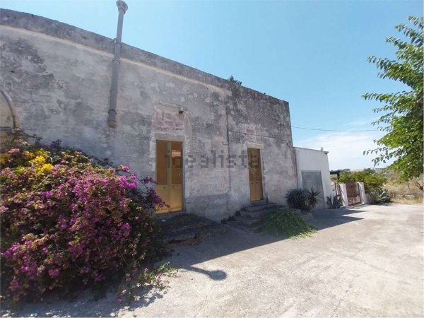 casa indipendente in vendita a Santa Cesarea Terme in zona Cerfignano