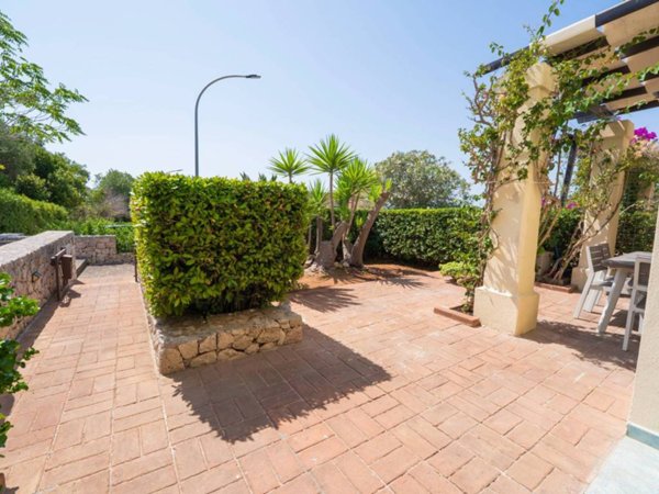 casa indipendente in vendita a Santa Cesarea Terme
