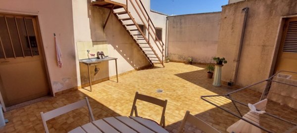 casa indipendente in vendita a Scorrano