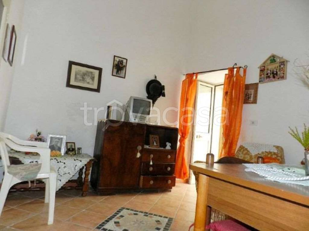 casa indipendente in vendita a Scorrano