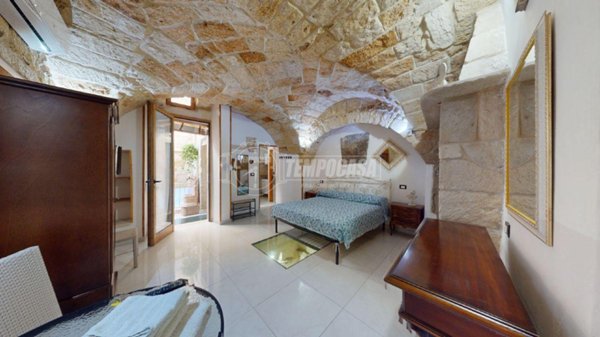 casa indipendente in vendita a Scorrano