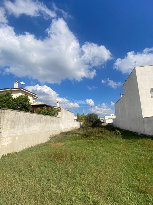 casa indipendente in vendita a Scorrano