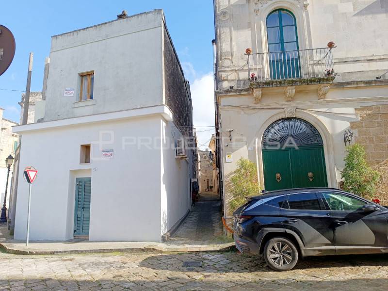 casa indipendente in vendita a Scorrano