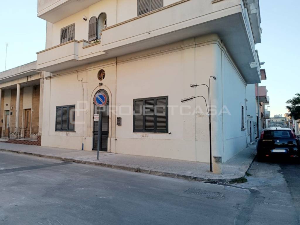 casa indipendente in vendita a Scorrano