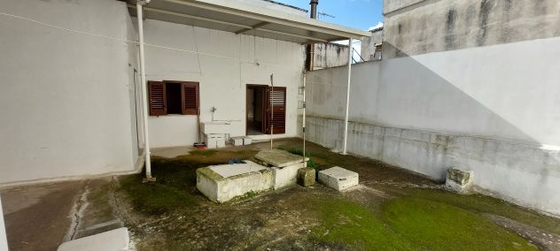 casa indipendente in vendita a Scorrano