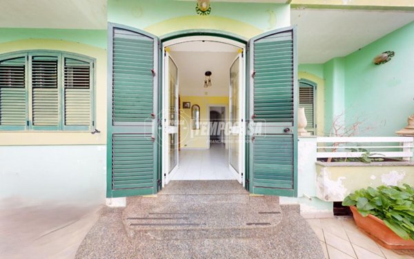 casa indipendente in vendita a Scorrano