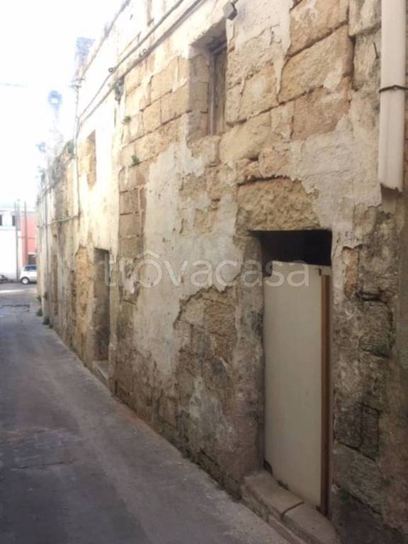 casa indipendente in vendita a Scorrano