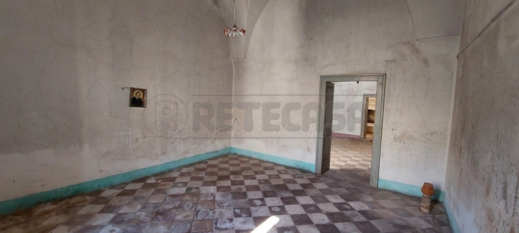 casa indipendente in vendita a Scorrano