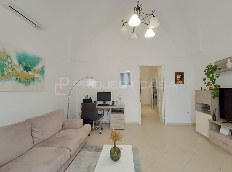 casa indipendente in vendita a Scorrano