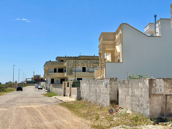 casa indipendente in vendita a Scorrano