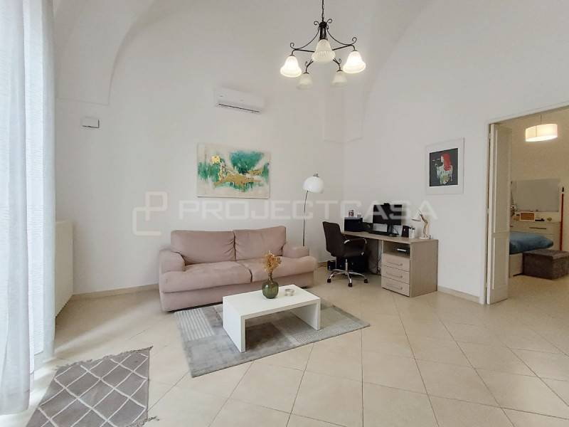 casa indipendente in vendita a Scorrano