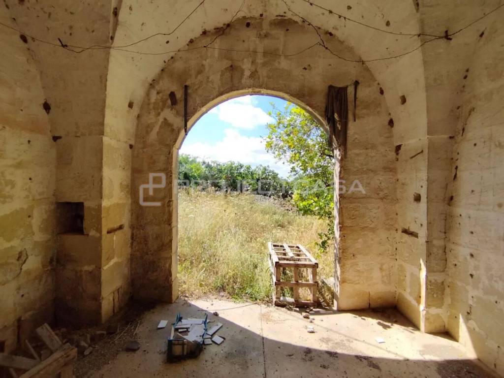 casa indipendente in vendita a Scorrano