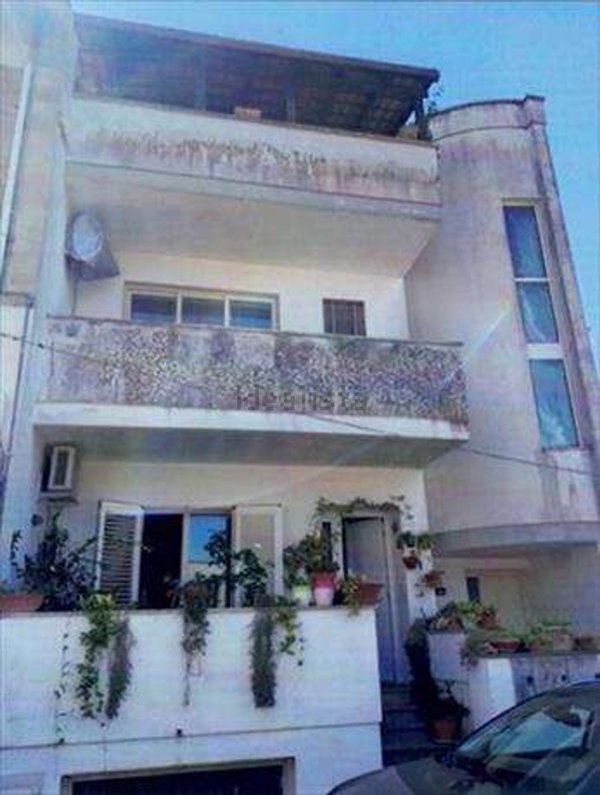 casa indipendente in vendita a Scorrano