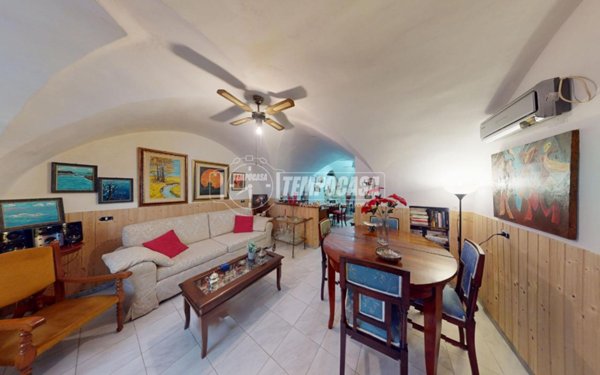 casa indipendente in vendita a Scorrano