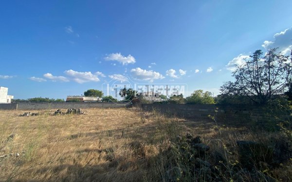 terreno edificabile in vendita a Scorrano