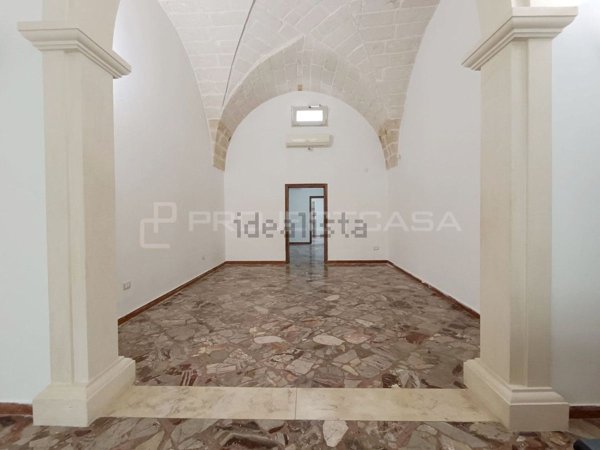 locale commerciale in vendita a Scorrano