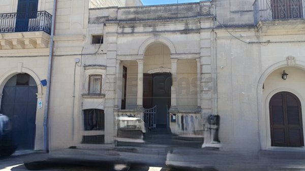 casa indipendente in vendita a Scorrano