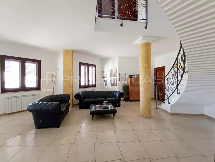 casa indipendente in vendita a Scorrano