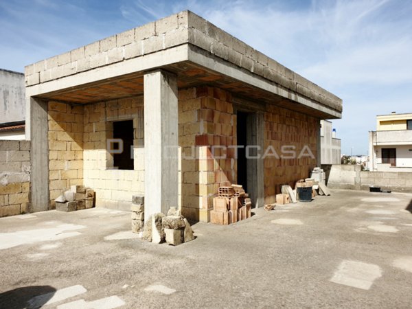 casa indipendente in vendita a Scorrano