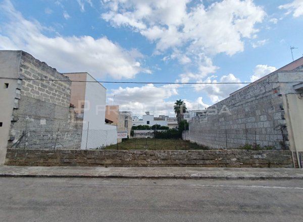 casa indipendente in vendita a Scorrano