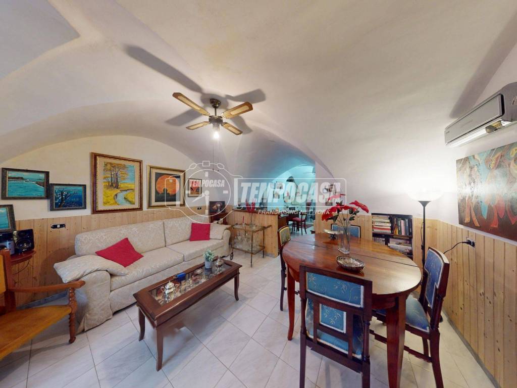 casa indipendente in vendita a Scorrano