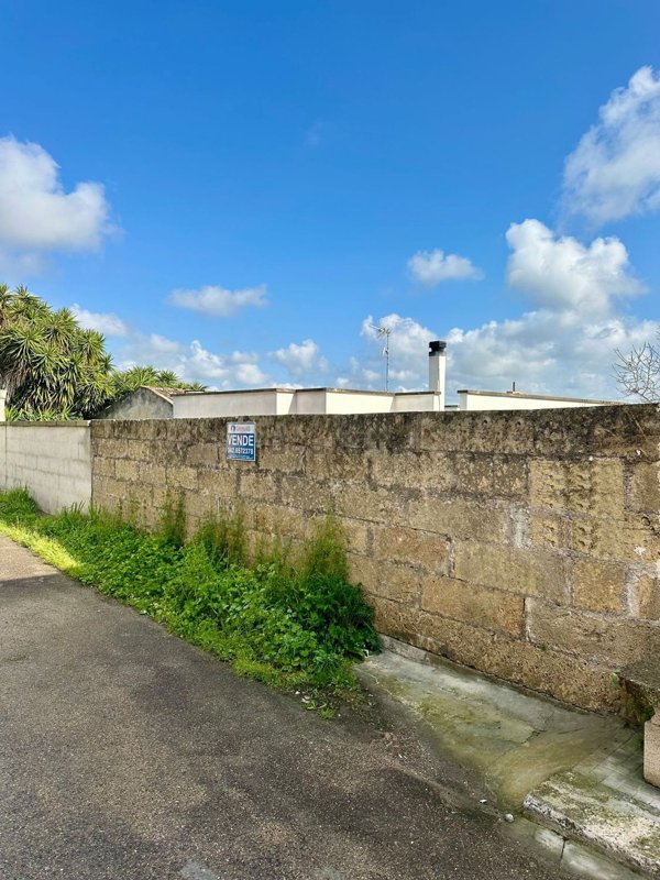 casa indipendente in vendita a Scorrano