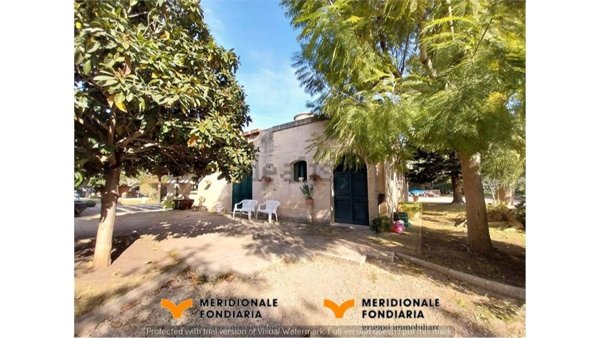 casa indipendente in vendita a Scorrano