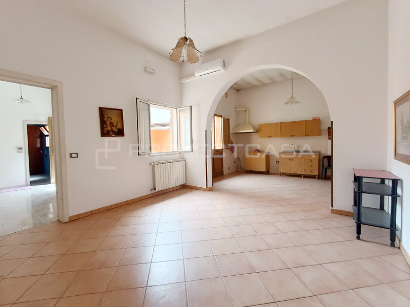 casa indipendente in vendita a Scorrano