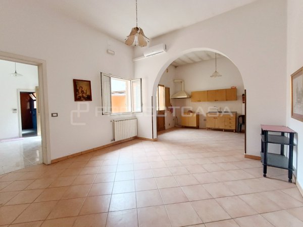 casa indipendente in vendita a Scorrano