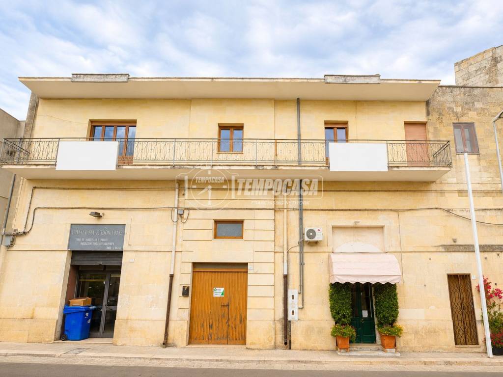 casa indipendente in vendita a Scorrano