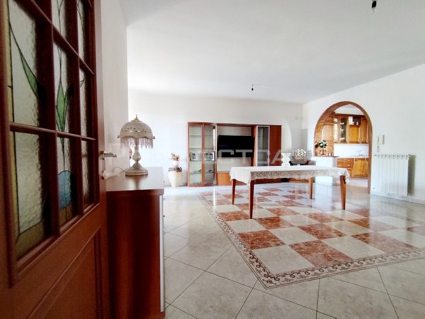 casa indipendente in vendita a Scorrano