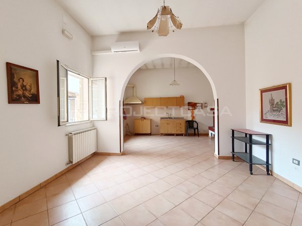 casa indipendente in vendita a Scorrano