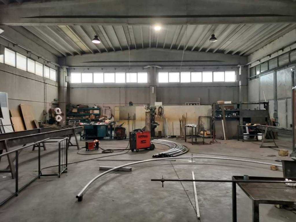 locale commerciale in vendita a Seclì