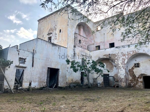 casale in vendita a Seclì