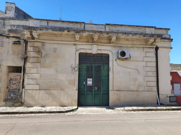 negozio in vendita a Sogliano Cavour