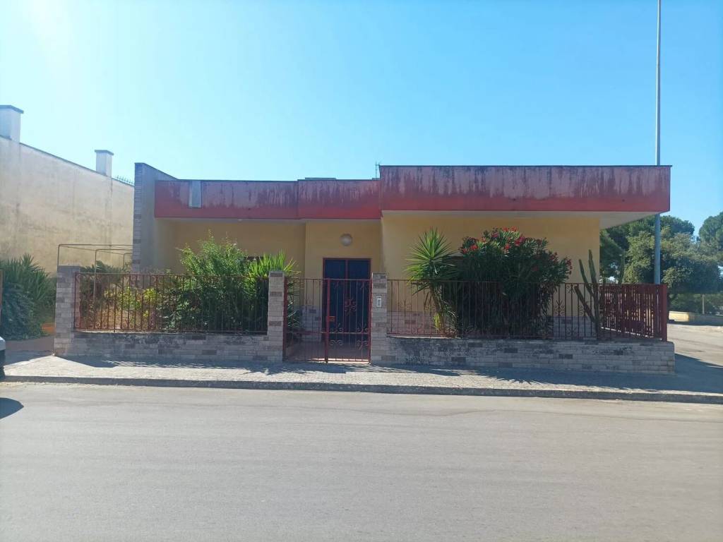 casa indipendente in vendita a Sogliano Cavour