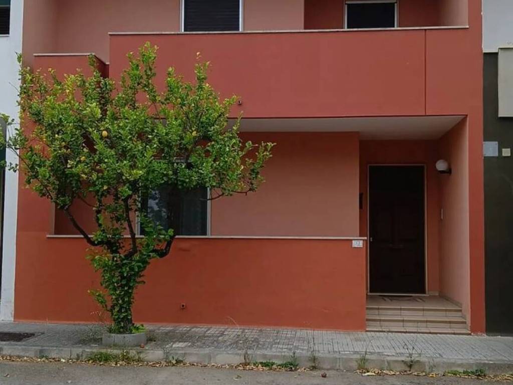 casa indipendente in vendita a Sogliano Cavour