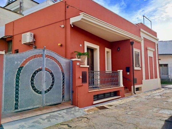 casa indipendente in vendita a Sogliano Cavour