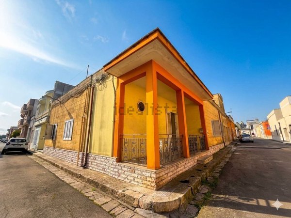 casa indipendente in vendita a Sogliano Cavour