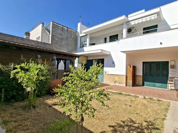 casa indipendente in vendita a Sogliano Cavour