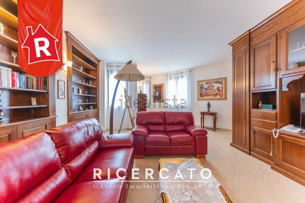 casa indipendente in vendita a Sogliano Cavour