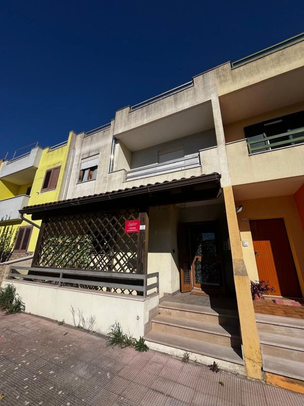 casa indipendente in vendita a Sogliano Cavour