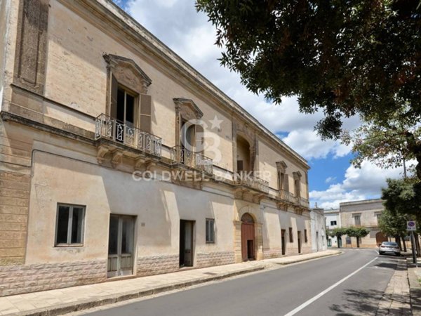 intera palazzina in vendita a Soleto