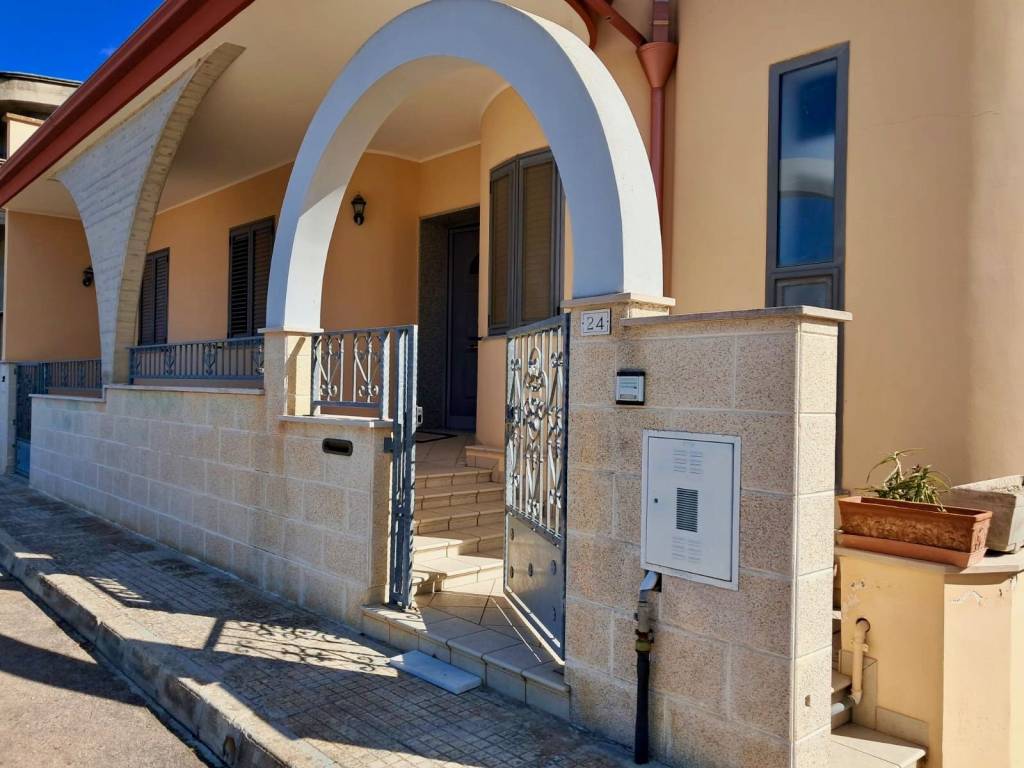 casa indipendente in vendita a Soleto