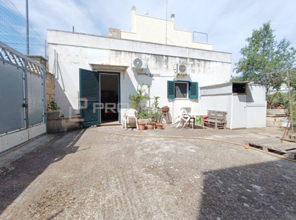 casa indipendente in vendita a Soleto