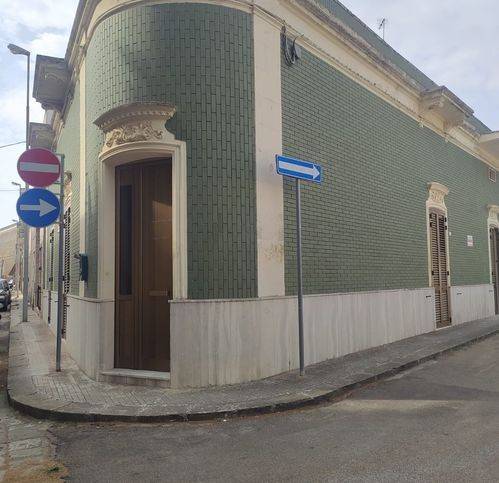 casa indipendente in vendita a Soleto